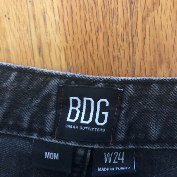 BDG URBAN OUTFITTERS MOM JEANS - Picture 2 of 4